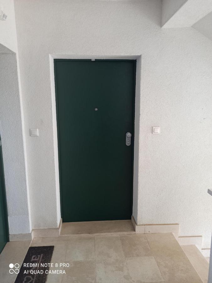 Studio Apartman Labrador Vodice Exterior photo
